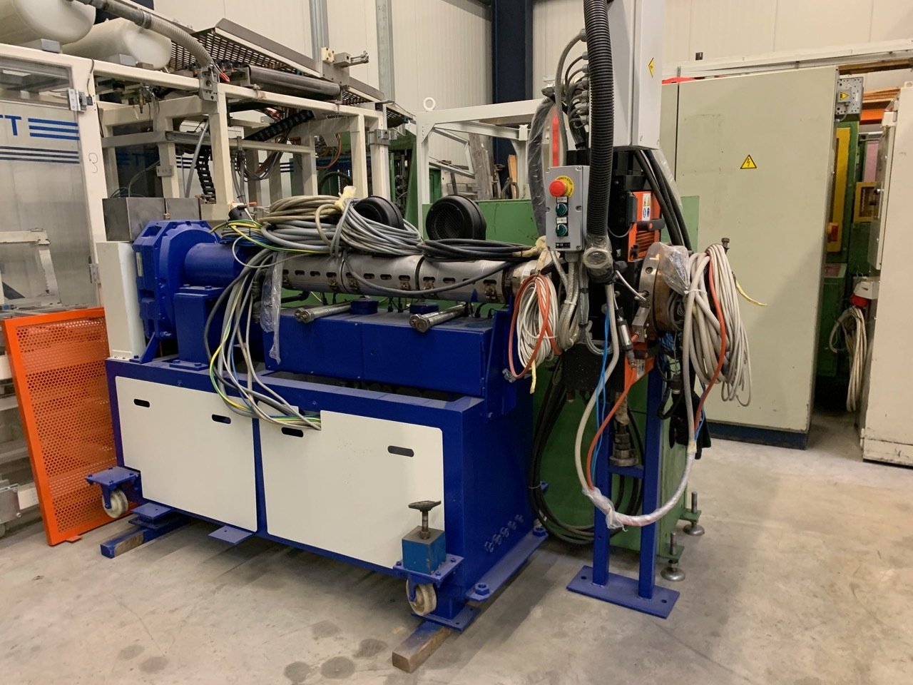 BD Plast BDOx2 continuous flow hydraulic screen changers