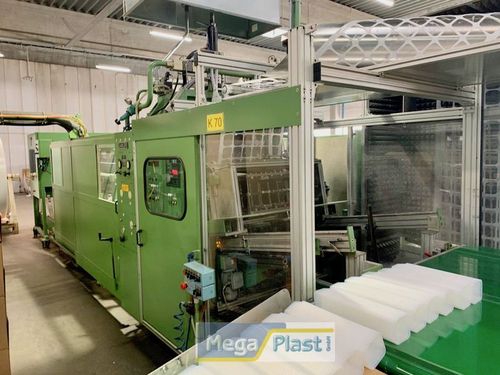 Gabler M90 Thermoforming machine with tilting table